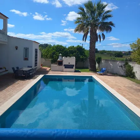 Casa Jaimie Willa Armação de Pêra